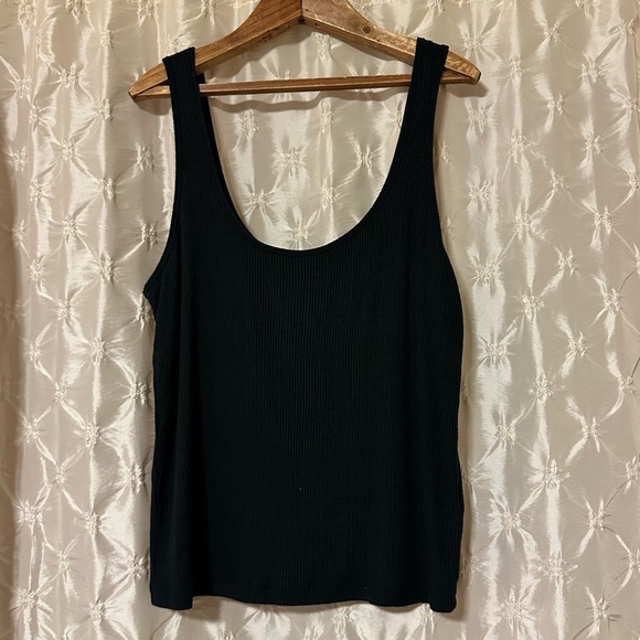 Naadam Black Ribbed Lightweight Cashmere Blend Tank Top - Picture 3 of 9
